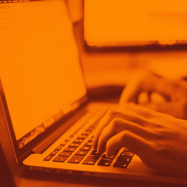 hands on laptop